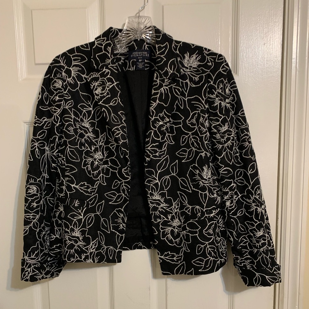 Jones New York Signature Jacket size petite 8